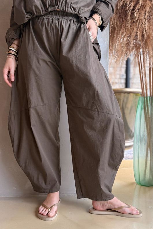 Paloma Classic Barrel Pant Chocolate